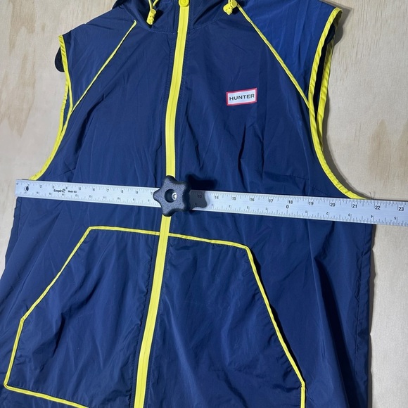 Hunter Brand Full Zip XLarge Hooded Navy Windbreaker Vest Jacket - Picture 4 of 10